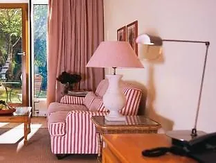 Clipper Boardinghouse - Hamburg-Michel Aparthotel Germany